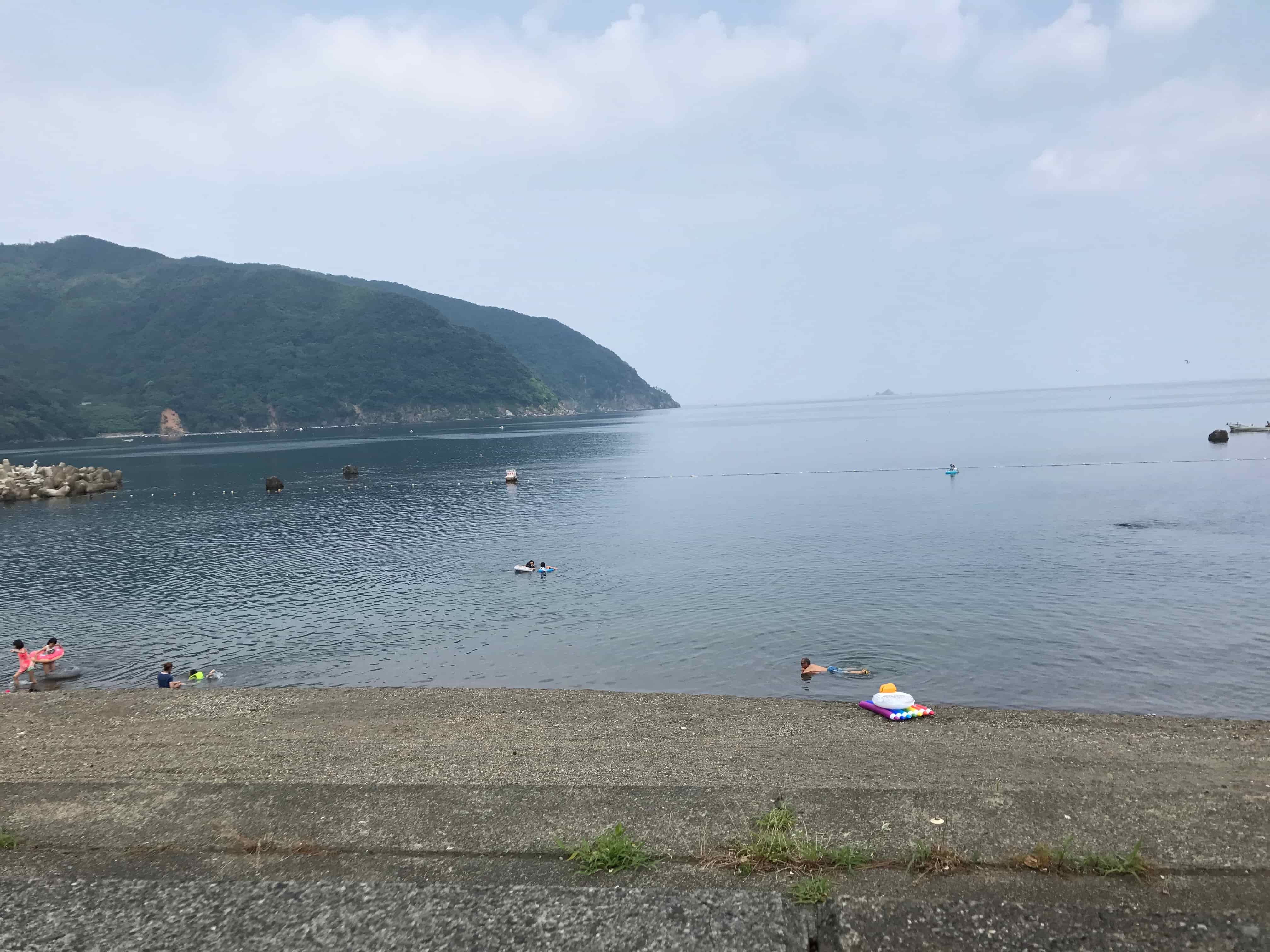 釣行記というか福井の海水浴場でバーベキュー連休でも穴場で空いてましたよ報告