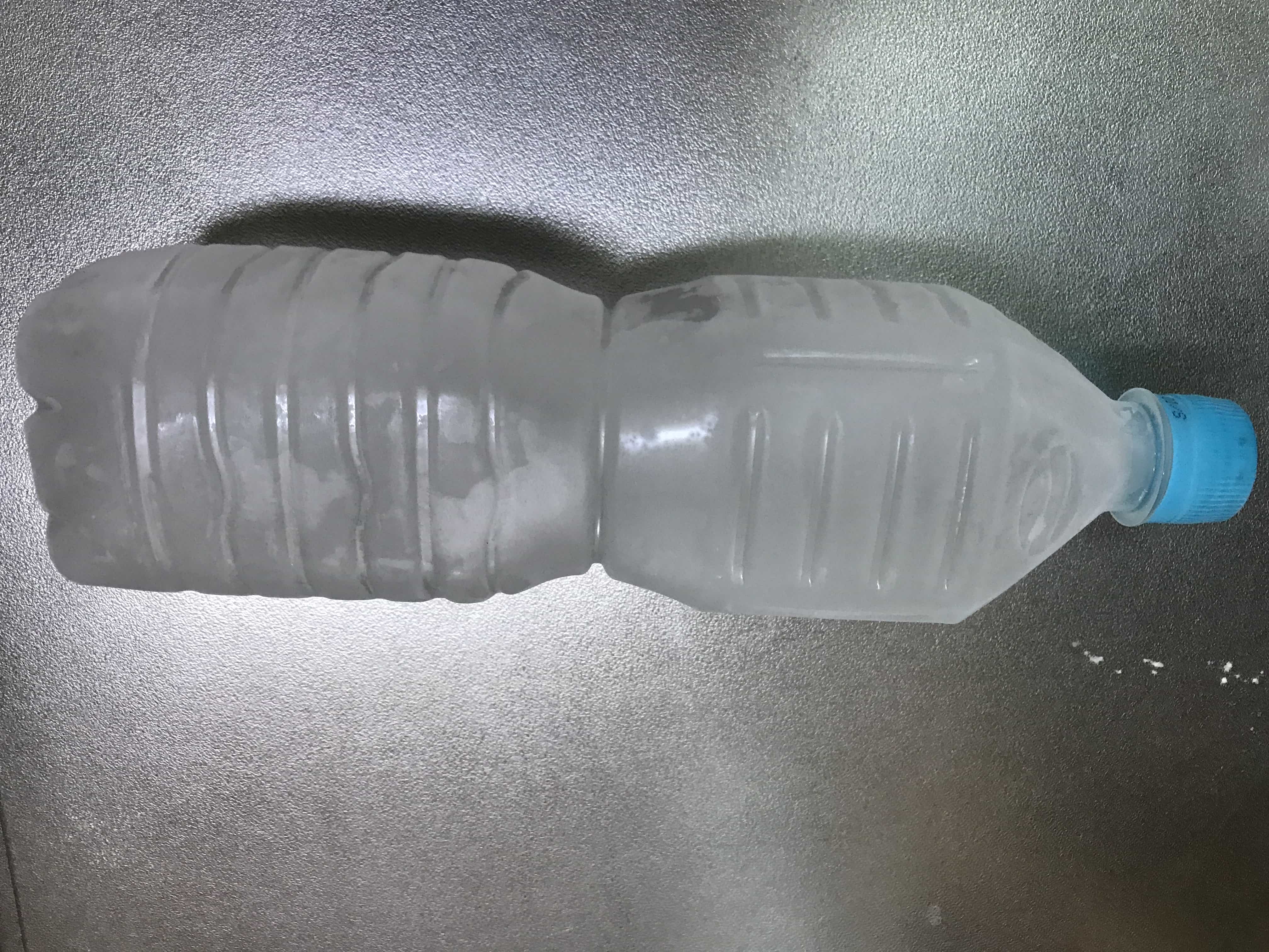ペットボトル氷