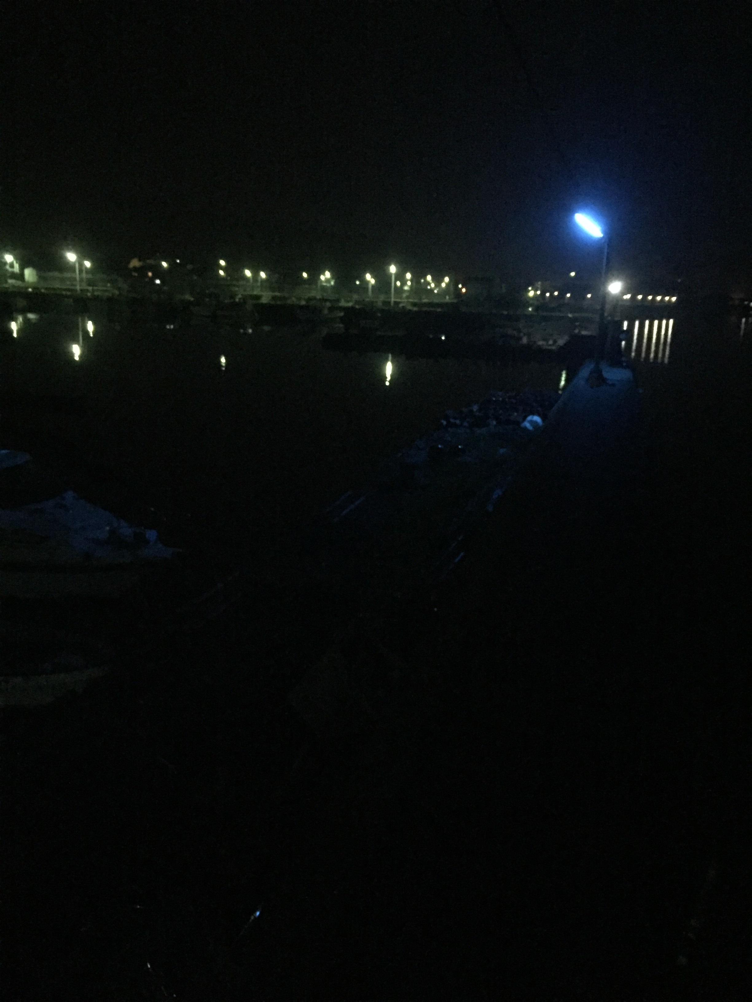 福良漁港の釣り場紹介、淡路島常夜灯があるメバリングとアジングにオススメ